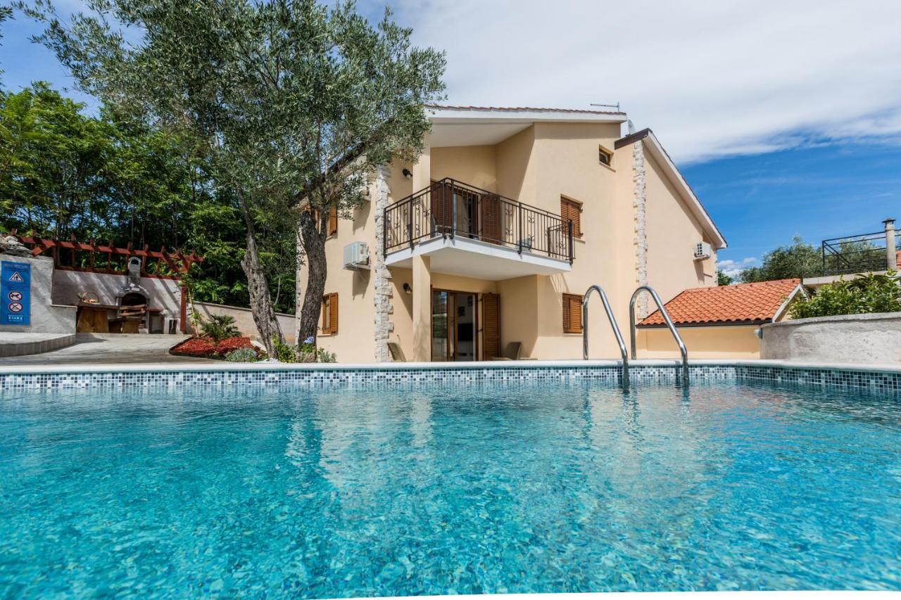 Apartments Villa Diamant With Pool & Whirlpool Čižići Екстериор снимка